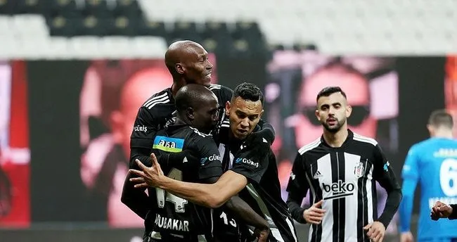 aboubakar krallikta zirveye cikti
