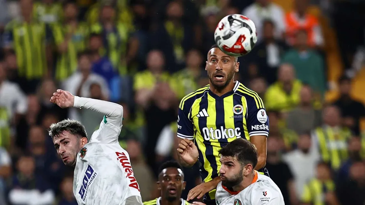 Fenerbahçe’de Cenk Tosun ile yollar ayrıldı! Fenerbahçe’de Cenk Tosun ile yollar ayrıldı!
