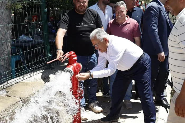 memduh-buyukkilic-50-yil-boyunca-su-sorunu-yasamayacak-altyapimiz-mevcut-1792735420953.jpg