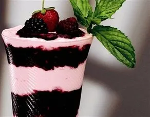 Dağ Meyveli Smoothie