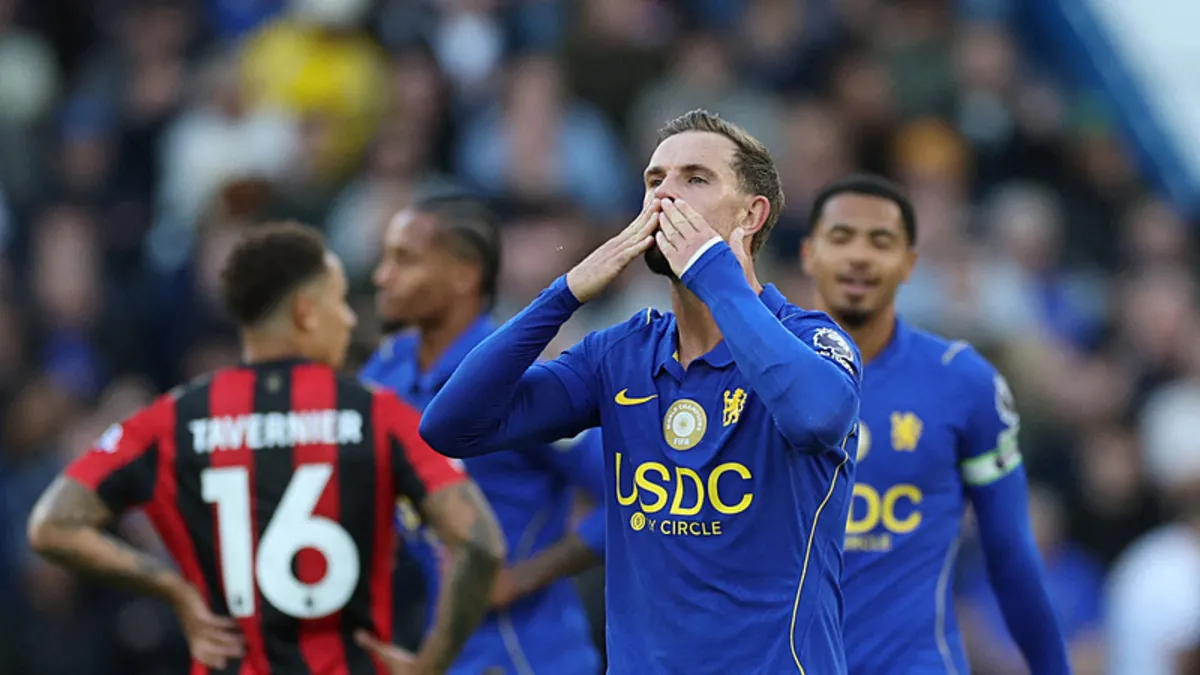 Chelsea, Bournemouth'u evinde farklı mağlup etti