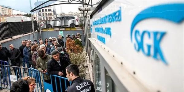 erken-emeklilik-geri-sayim-asgari-ucretle-prim-borcu-zamlanacak-iste-son-basvuru-icin-kritik-tarih-1766134289928.jpg