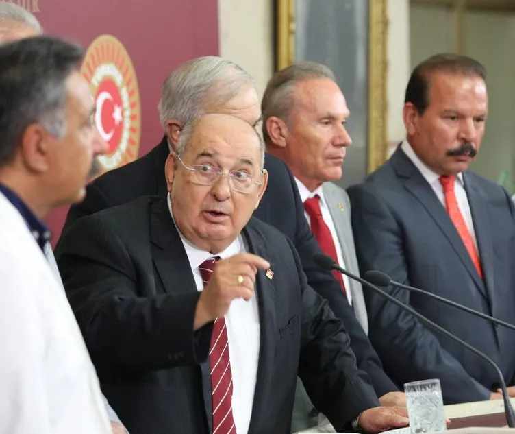 Kemal Kılıçdaroğlu’na istifa çağrısı! Partinin ağır toplarından olan o isim de değişim şart dedi: 13 yılda 12 seçim kaybetti…