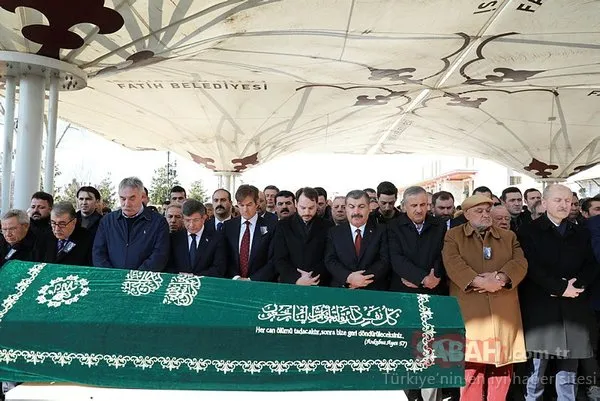 Dr. Mehmet Öz'ün babası Prof. Dr. Mustafa Öz son yolculuğuna uğurlandı