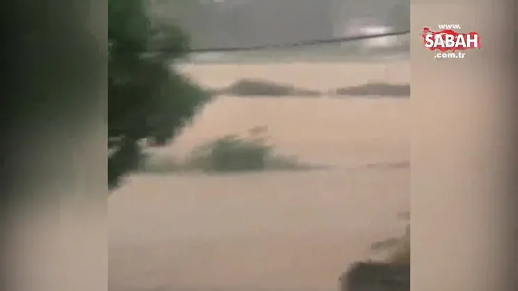 Akyurt ilçesinde yaşanan sağanak sel ve su baskınlarına neden oldu | Video