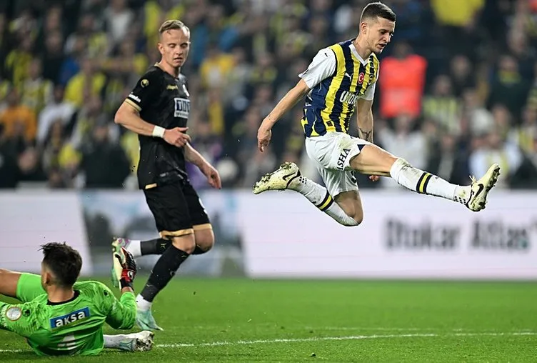 Son dakika haberleri: Sebastian Szymanski’nin yeni adresini duyurdular! Fenerbahçe’de büyük sürpriz: Bonservis bedeli bile oldu…