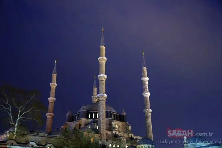 İstanbul’un simgelerinin ışıkları söndürüldü