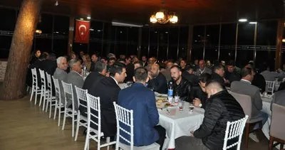AK Parti ve MHP Tarsus ilçe başkan ve Yönetim Kurulu üyeleri yemekte buluştu