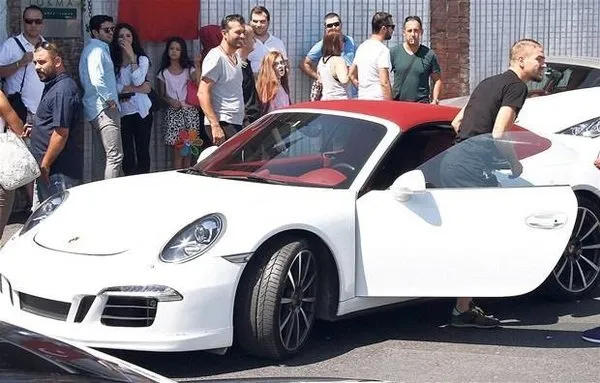 Mustafa Ceceli'nin 'Emanet Ferrari'si