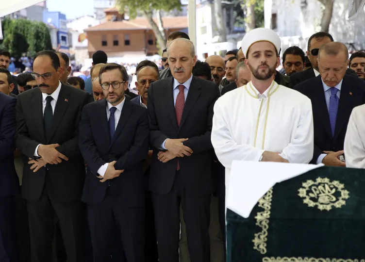 Şule Yüksel Şenler son yolculuğuna uğurlandı