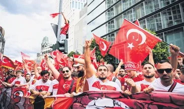 Bozkurt selamı avı başlattılar