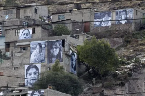 Dünyadan günün fotoğrafları (8 Mart 2012)