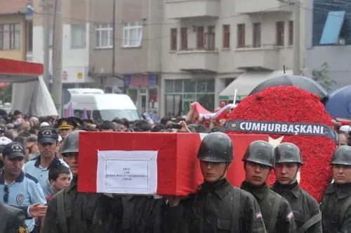 Türkiye şehitlerini uğurluyor