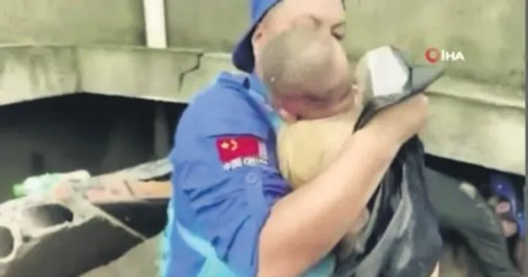 Çin’de 24 saat sonra gelen mucize! Çöken evin enkazından 8 aylık bebek sağ çıkarıldı