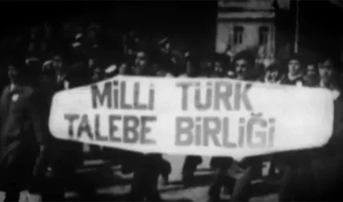 Cumhurbaşkanı Recep Tayyip Erdoğan'ın yaşamı ve siyasi kariyeri