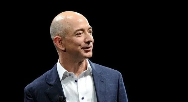Dünyanın en zengini Jeff Bezos'un az bilinen özellikleri