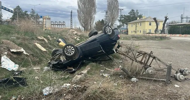Sivas’ta otomobil devrildi! 5 yaralı