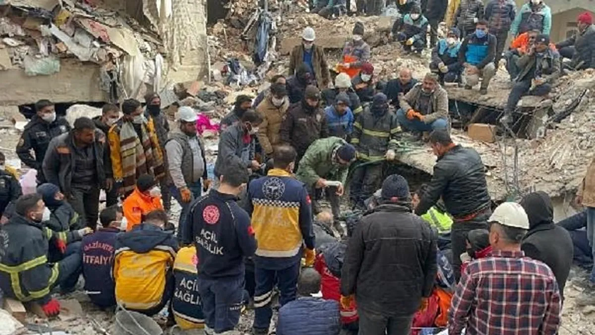 51 kişinin hayatını kaybetmişti! Furkan Apartmanı davasında firari müteahhit tutuklandı 51 kişinin hayatını kaybetmişti! Furkan Apartmanı davasında firari müteahhit tutuklandı