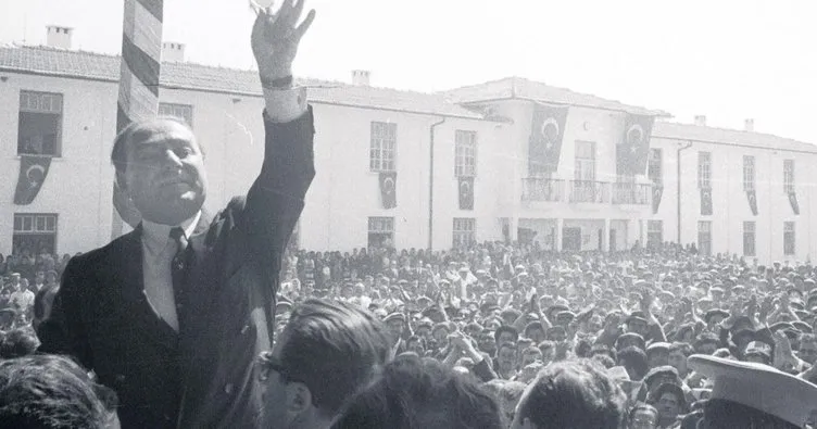 Demokrasi şehitleri dualarla anıldı