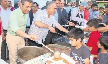 Belediye Başkanı Pamuk, iftarını vatandaşlarla birlikte açtı