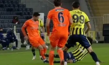 Fenerbahçe - Başakşehir maçında tartışılan pozisyon! Gustavo sarı kart gördü
