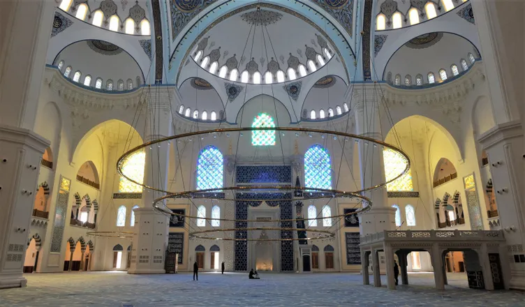 Büyük Çamlıca Camisi'nin resmi açılışı bugün