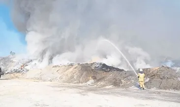 Cüruf depolama alanında yangın