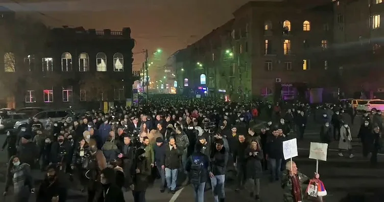 Ermenistan’da Paşinyan’a öfke dinmiyor