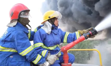 Pakistan’da oteli alevler sardı: 3 ölü