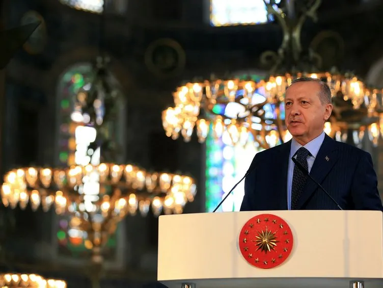 Cumhurbaşkanı Erdoğan'ın Yeditepe Bienali açılışından yansıyan kareleri
