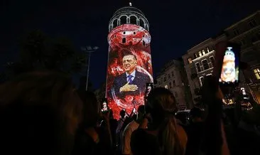 İletişim Başkanlığı’ndan Ayasofya ve Galata’da ’15 Temmuz’ ışık gösterisi