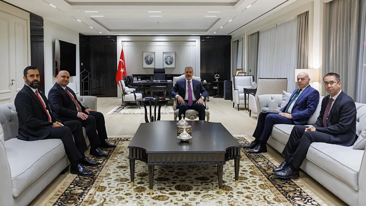 Bakan Fidan, Irak Türkmen Cephesi Başkanı Ağaoğlu'nu kabul etti Bakan Fidan, Irak Türkmen Cephesi Başkanı Ağaoğlu'nu kabul etti