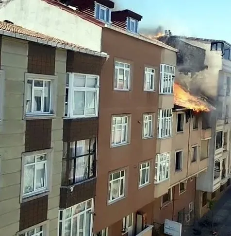 cati-yangininda-alevler-bitisikteki-iki-binaya-daha-sicrayinca-korkuttu-1745847954027.jpg