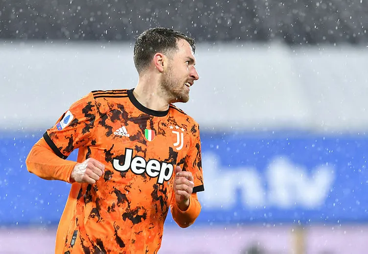 Son dakika: Dünya yıldızları devre arasında yeni takımlarına imzayı atıyor! İşte transfer piyasasını sallayacak 10 transfer…