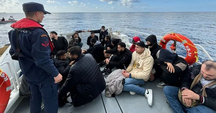 Antalya’da 22 kaçak göçmen yakalandı
