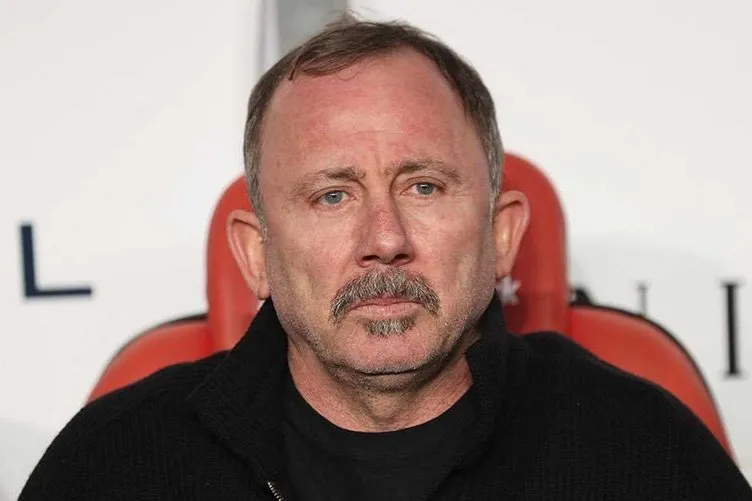 Son dakika haberleri: Usta isimden Beşiktaş için flaş sözler! Sergen Yalçın fitili ateşledi