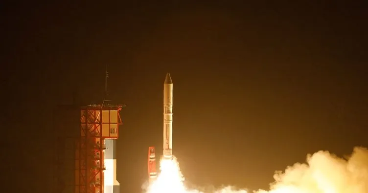 Japonya Epsilon tipi roketle üçüncü fırlatışını yaptı