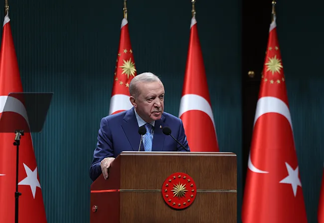 son-dakika-baskan-erdogandan-muhalefete-sert-tepki-ucuz-siyaset-pesinde-kosuyorlar-1779128690963.jpeg SON DAKİKA: Başkan Erdoğan’dan muhalefete sert tepki: Ucuz siyaset peşinde koşuyorlar...