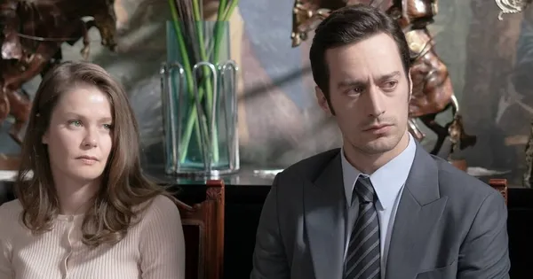 Camdaki Kız 17.bölüm fragmanı yayınlandı! Camdaki Kız yeni bölümde Koroğlu ailesi karışıyor!