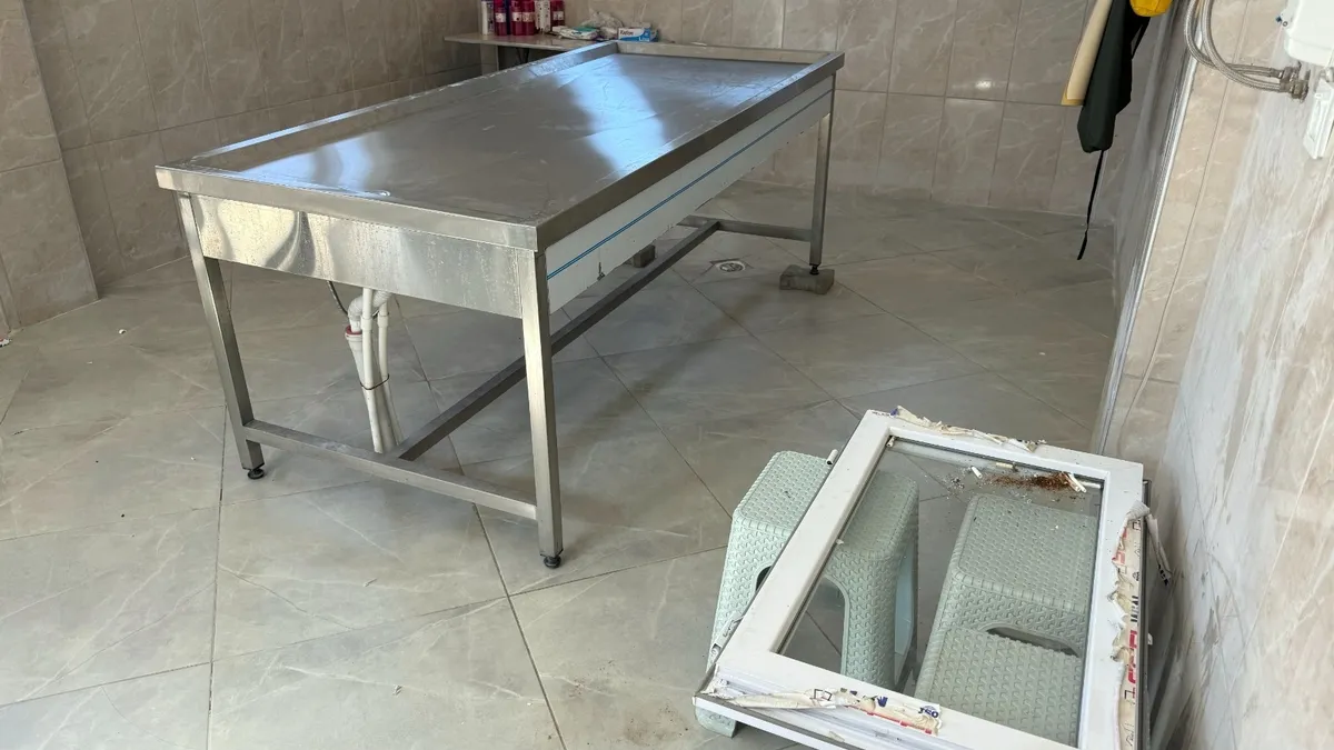 Adana'da pes dedirten olay: Bu kez gasilhaneyi soydular! Adana'da pes dedirten olay: Bu kez gasilhaneyi soydular!