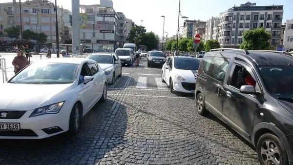 Dönüş trafiği başladı... İşte trafikte son durum