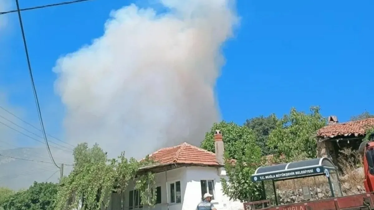 Muğla’daki yangına havadan yoğun müdahale