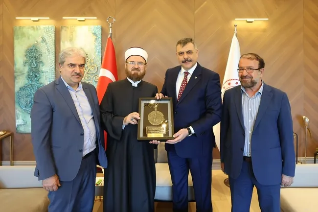 bakan-ciftci-dunya-musluman-alimler-birligi-baskani-karadagi-ile-gorustu-1784313537545.jpg Bakan Çiftçi, Dünya Müslüman Alimler Birliği Başkanı Karadaği ile görüştü