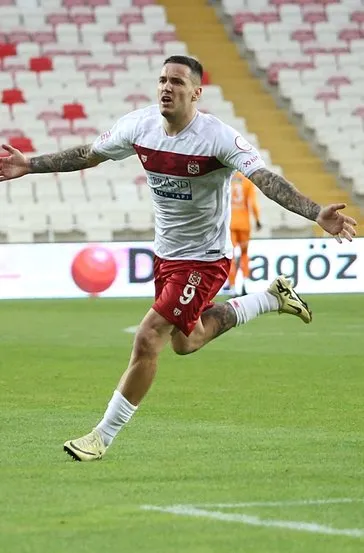 Rey Manaj, Sivasspor’da bir sezonda en çok gol atan oyuncu oldu