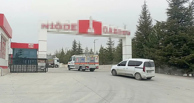 Fabrikada kimyasal tankına düşen 3 işçiden 2’si öldü Fabrikada kimyasal tankına düşen 3 işçiden 2’si öldü