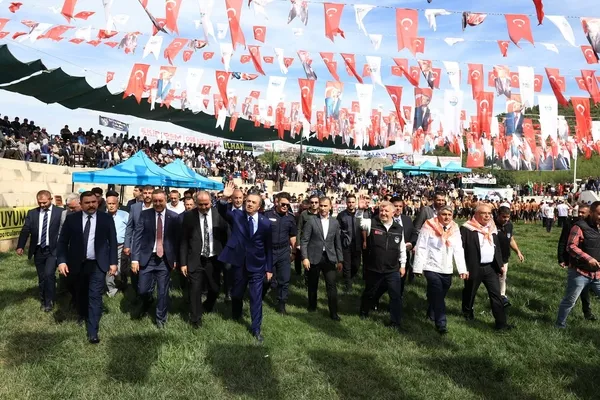 corumda-yagli-pehlivan-gureslerinde-baspehlivan-bekir-eryucel-oldu-1790444622953.jpg