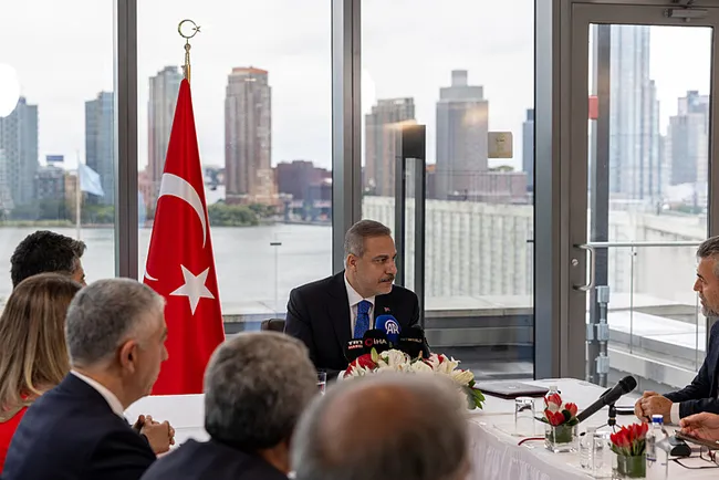 son-dakika-disisleri-bakani-hakan-fidan-mekke-ittifakina-genel-sekreter-secilecek-1790444428403.jpeg SON DAKİKA | Dışişleri Bakanı Hakan Fidan: Mekke İttifakı'na Genel Sekreter seçilecek