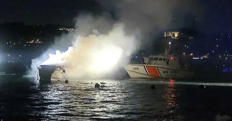 İstanbul Boğazı’nda tekne yangını
