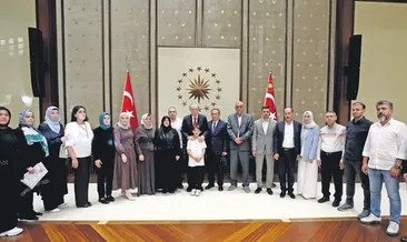 Okul saldırısında ölen çocukların aileleri Beştepe’de
