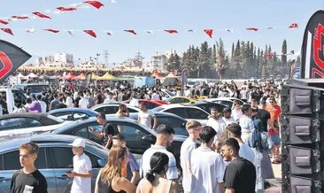Otomobil tutkunları festivalde buluştu
